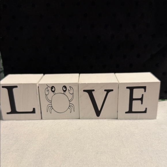 White Block Decor with 4 Designs and 4 words - Picture 6 of 13